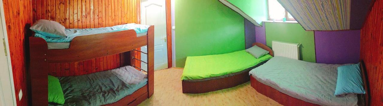 Hostel Vokzal Мукачеве Екстериор снимка