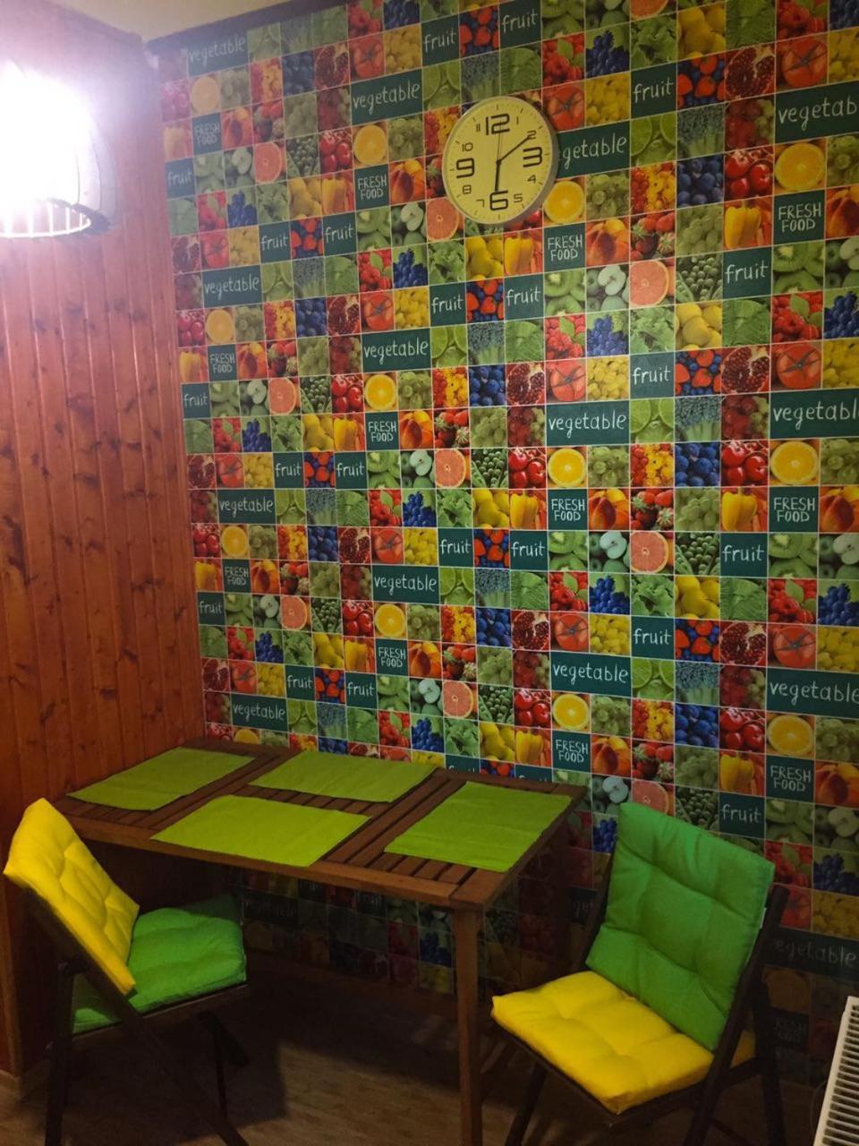 Hostel Vokzal Мукачеве Екстериор снимка